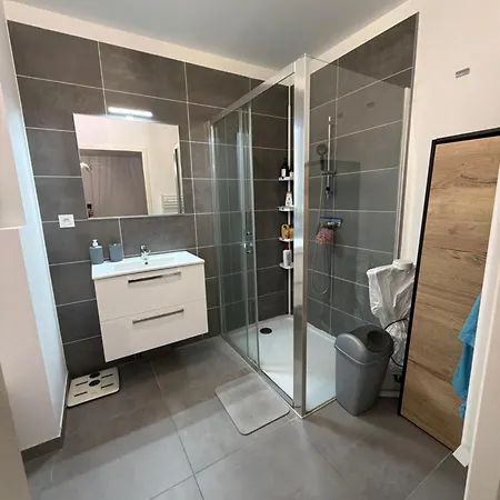 Apartment Grand Bien Situe