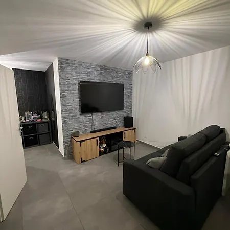 Grand Bien Situé Appartamento